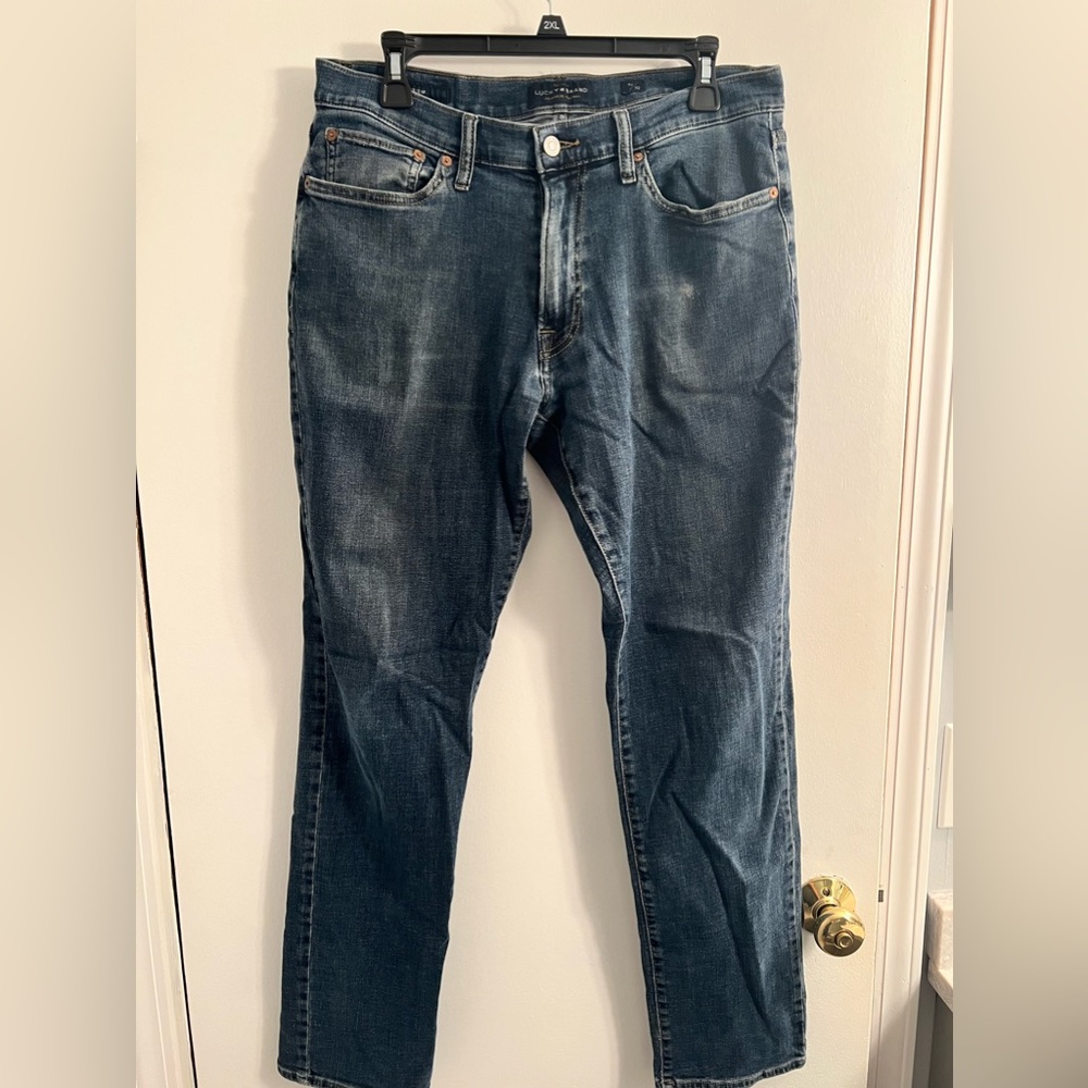 Lucky Brand 121 Slim jeans. 32x32